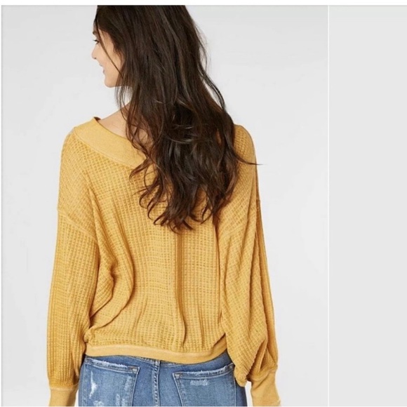 We The Free South Side Thermal Top in Sunflower Yellow Medium Oversize - Picture 3 of 10